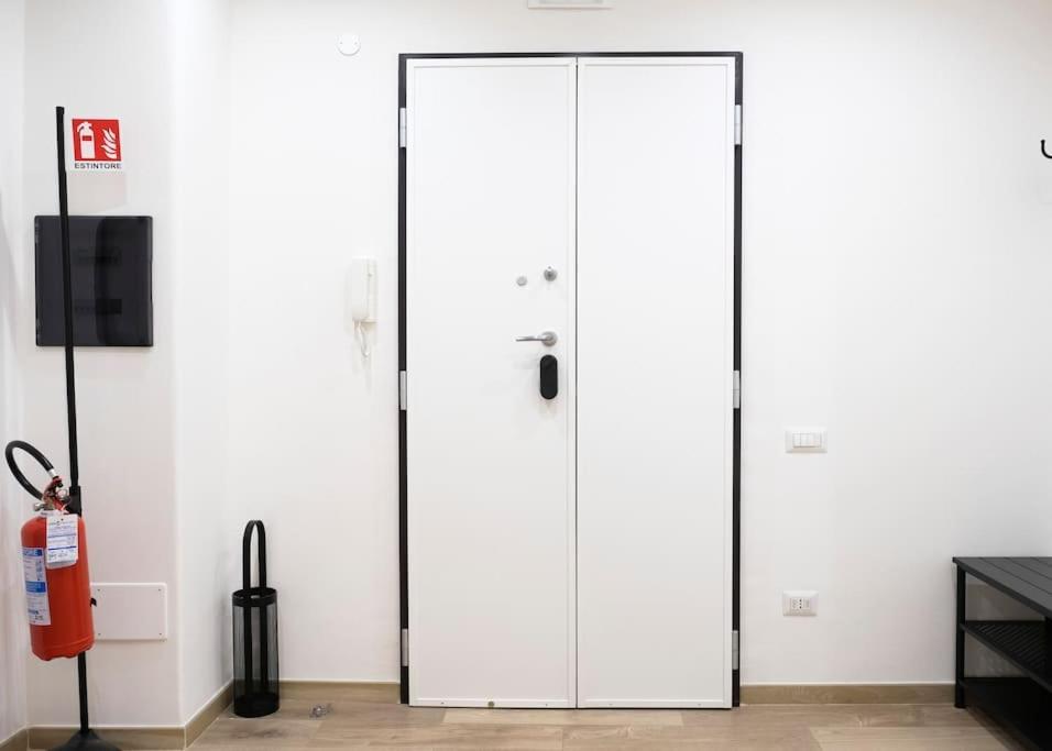 ساليرنو Nizza Apartment In Centro المظهر الخارجي الصورة